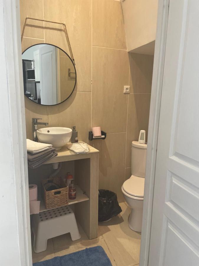 니스 Cozy House With Parking And Garden 아파트 외부 사진